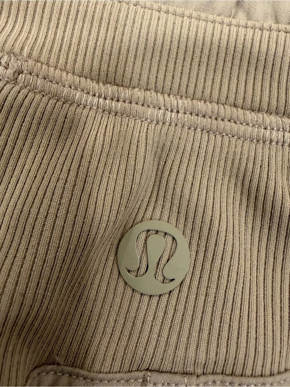 NWT Lululemon tan shorts Dance Studio HR Short 3.5” Lined 4 beige oak brown